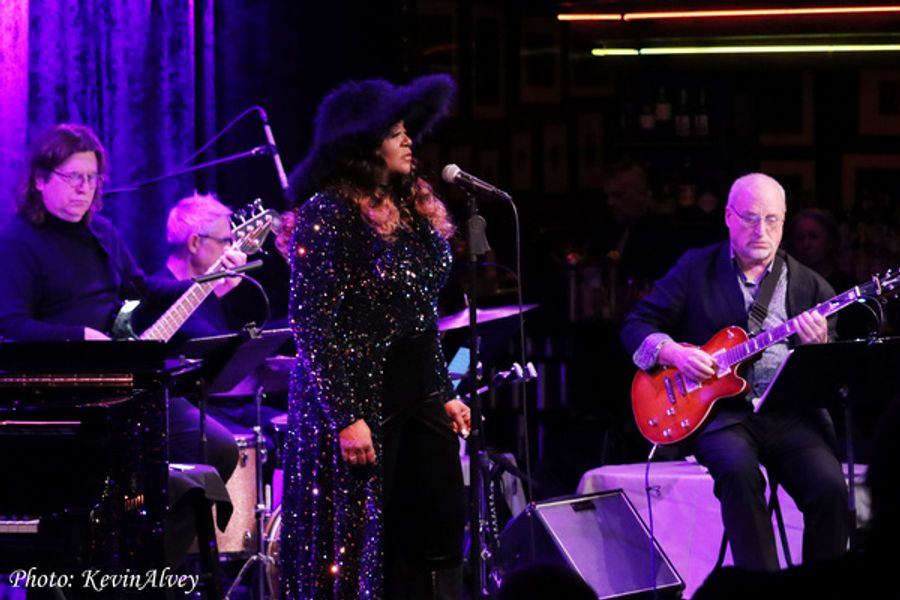 Photos: Wendy Moten Returns to Birdland Image