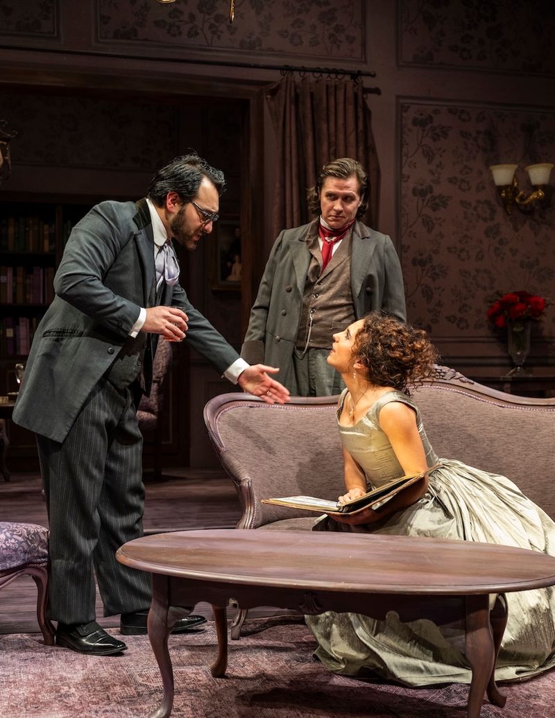 Photos: HEDDA GABLER at Remy Bumppo Theatre Company — photo 5 of 13