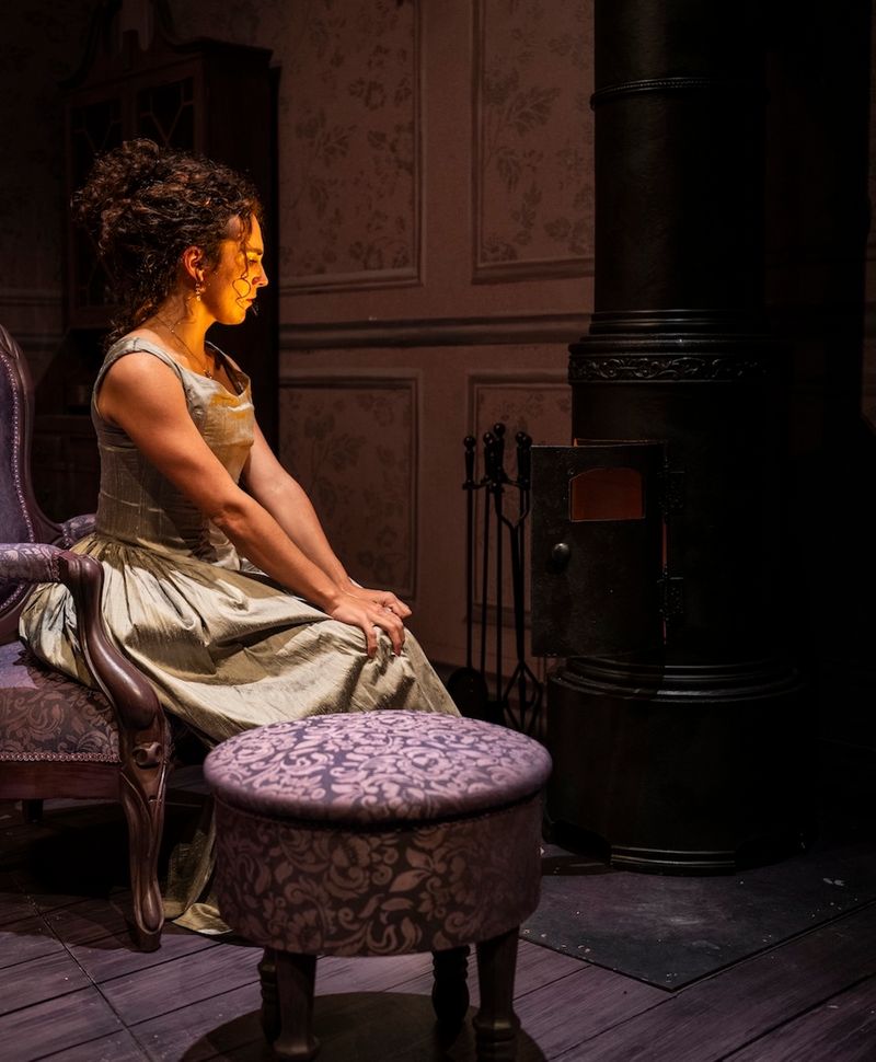 Photos: HEDDA GABLER at Remy Bumppo Theatre Company — photo 7 of 13