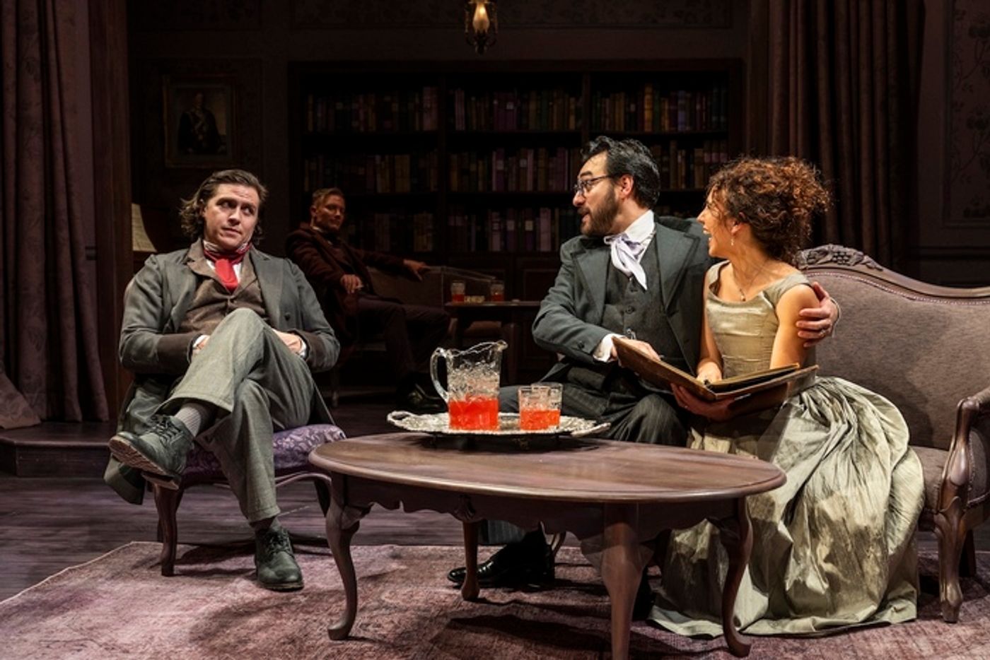 Photos: HEDDA GABLER at Remy Bumppo Theatre Company  Image