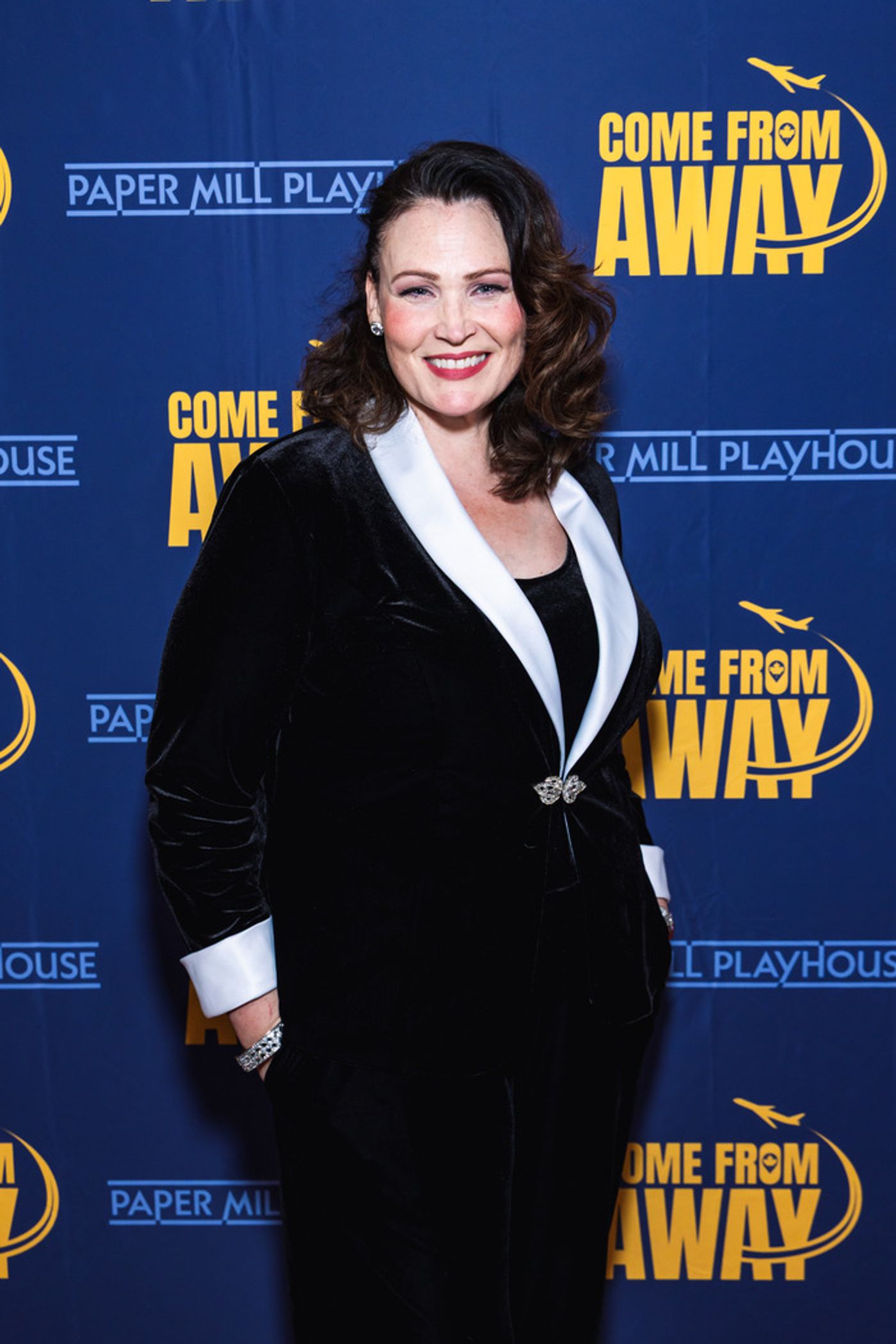 Photos: COME FROM AWAY Opens at Paper Mill Playhouse  Image