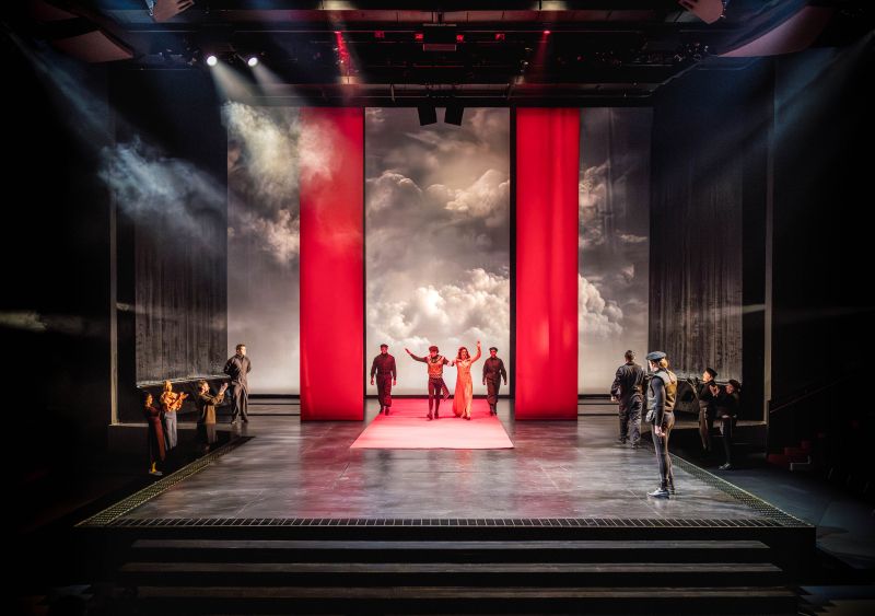 Review: MACBETH at Guthrie Theater Image