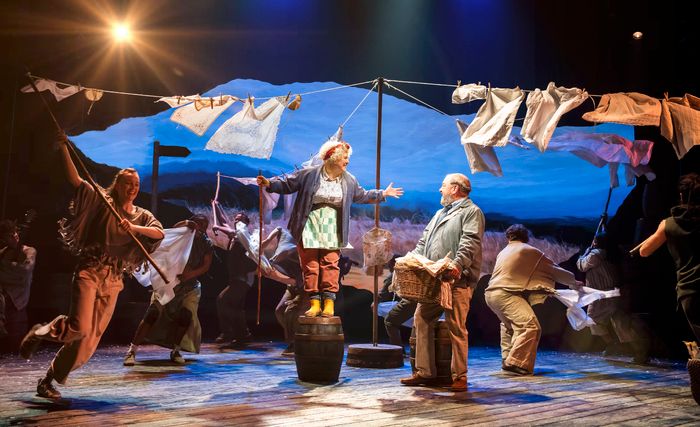 Photos: THE UNLIKELY PILGRIMAGE OF HAROLD FRY at Theatre Royal Haymarket — photo 3 of 21