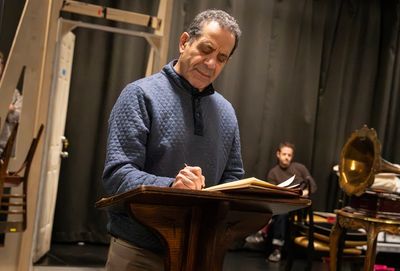 Tony Shalhoub Photo