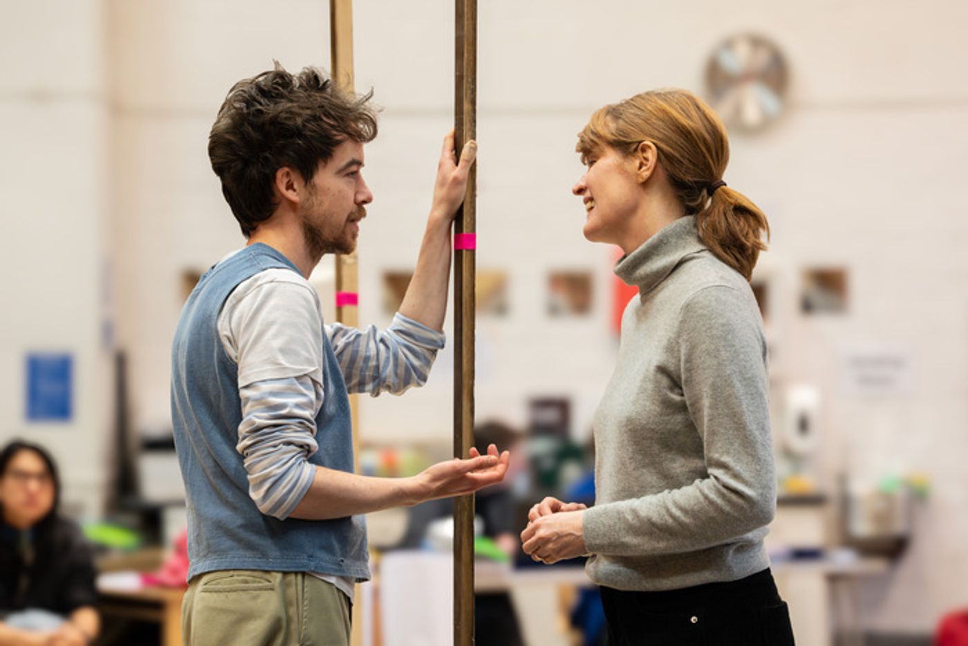 Photos: SUMMERFOLK in Rehearsal at the National Theatre  Image