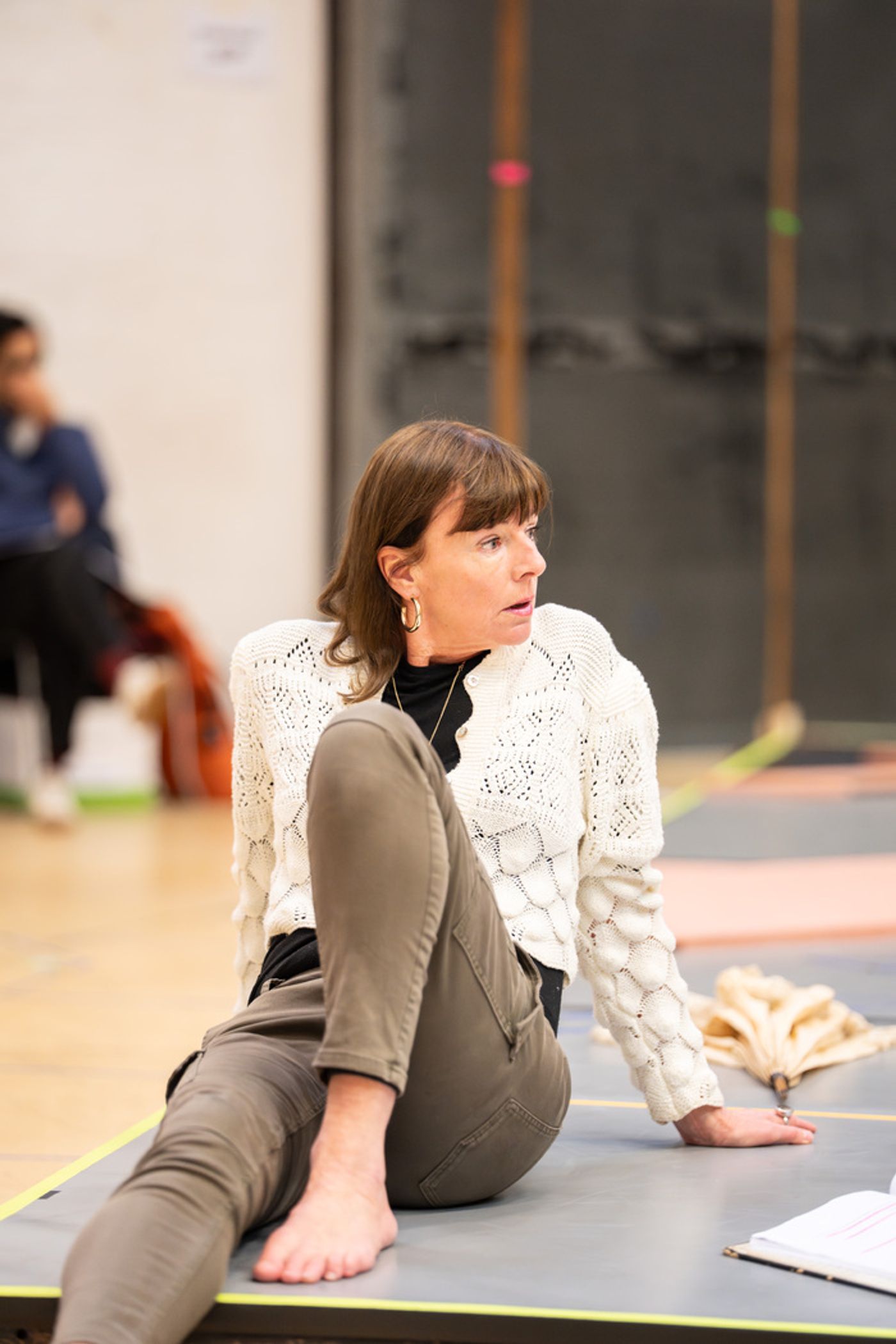 Photos: SUMMERFOLK in Rehearsal at the National Theatre  Image