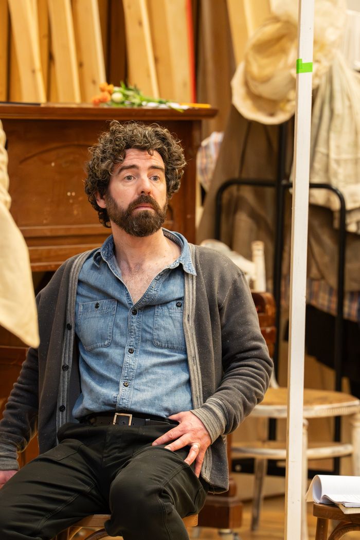 Photos: SUMMERFOLK in Rehearsal at the National Theatre — photo 13 of 26