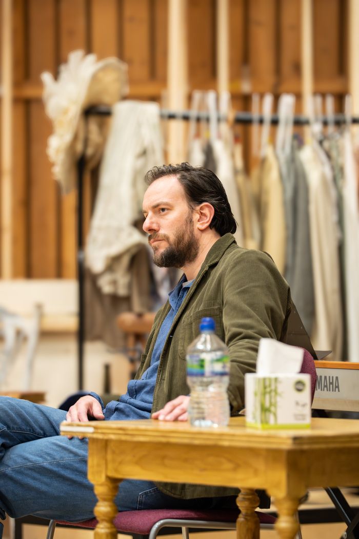 Photos: SUMMERFOLK in Rehearsal at the National Theatre — photo 16 of 26