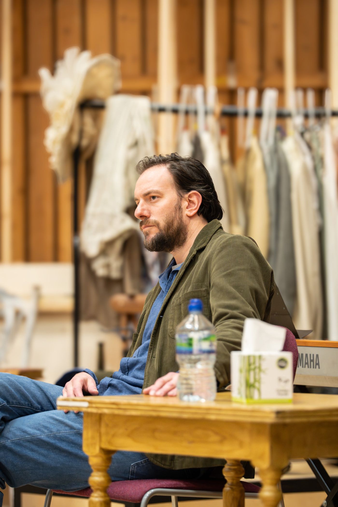 Photos: SUMMERFOLK in Rehearsal at the National Theatre  Image