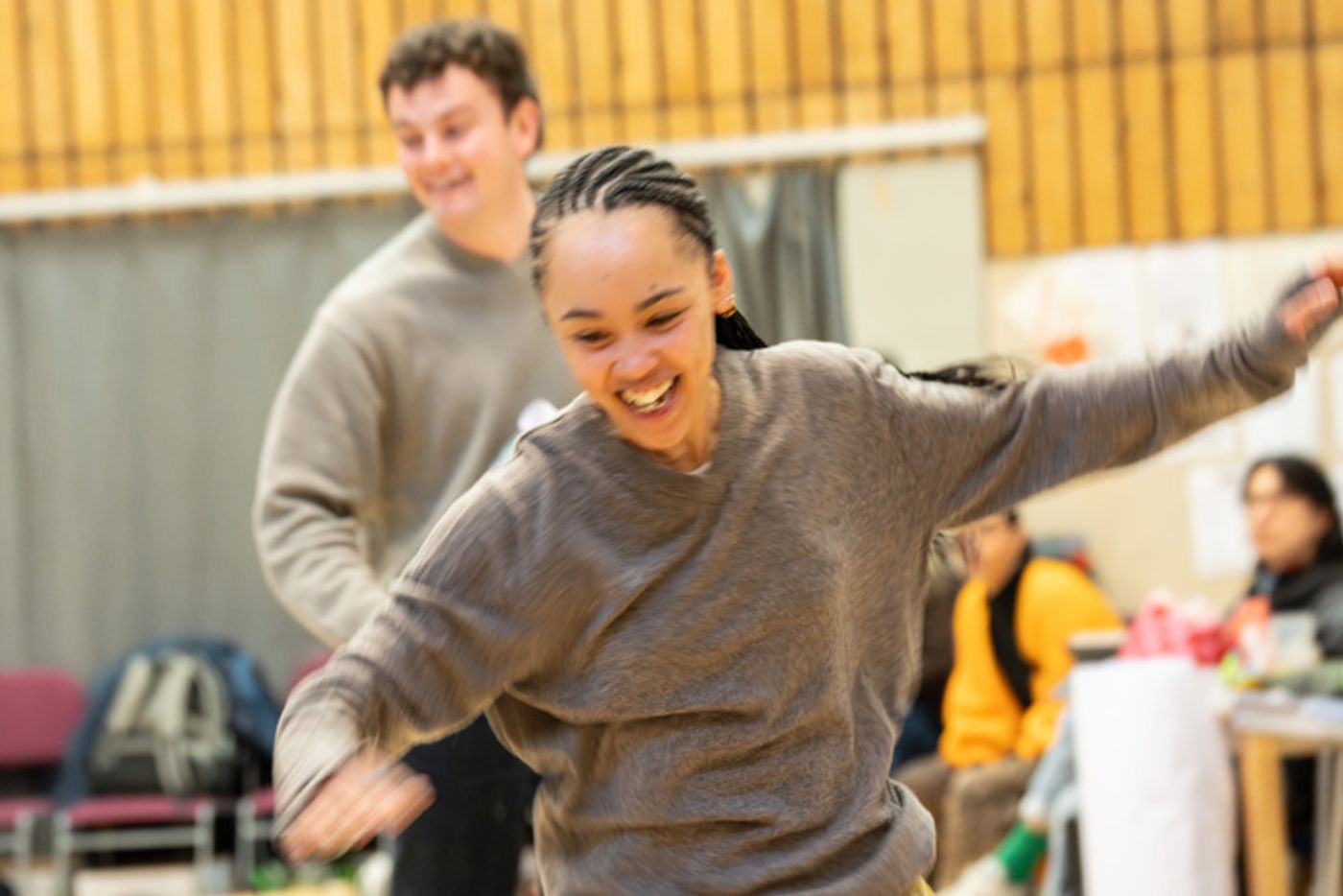 Photos: SUMMERFOLK in Rehearsal at the National Theatre  Image