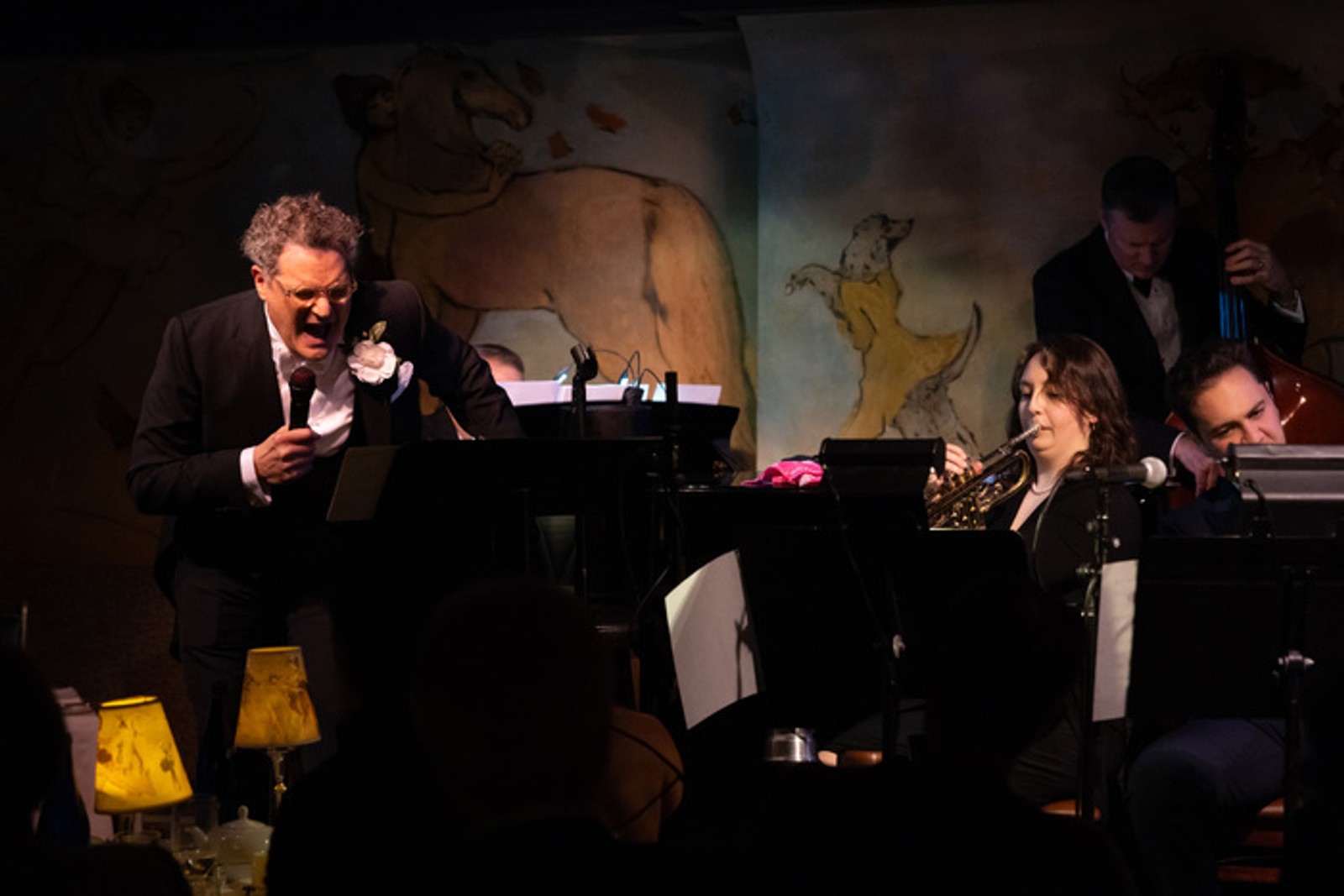 Photos: Isaac Mizrahi Kicks Off Cafe Carlyle Residency — photo 8 of 15