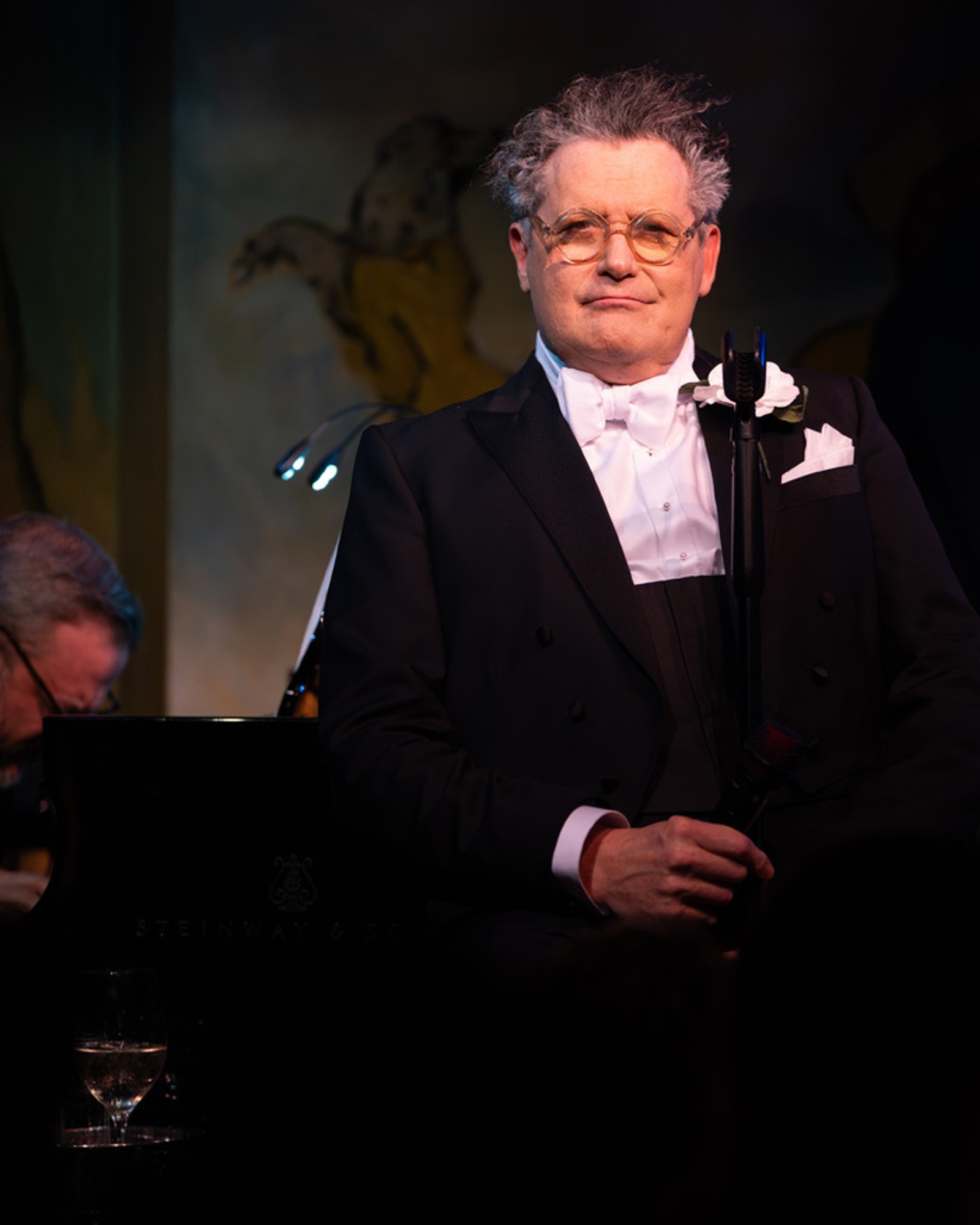Photos: Isaac Mizrahi Kicks Off Cafe Carlyle Residency — photo 7 of 15