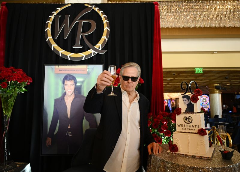 Feature: EPIC: ELVIS PRESLEY IN CONCERT Makes Historic Las Vegas Debut At Westgate's International Theater Image