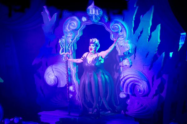 Sam Buttery and the cast of UNFORTUNATE Photo