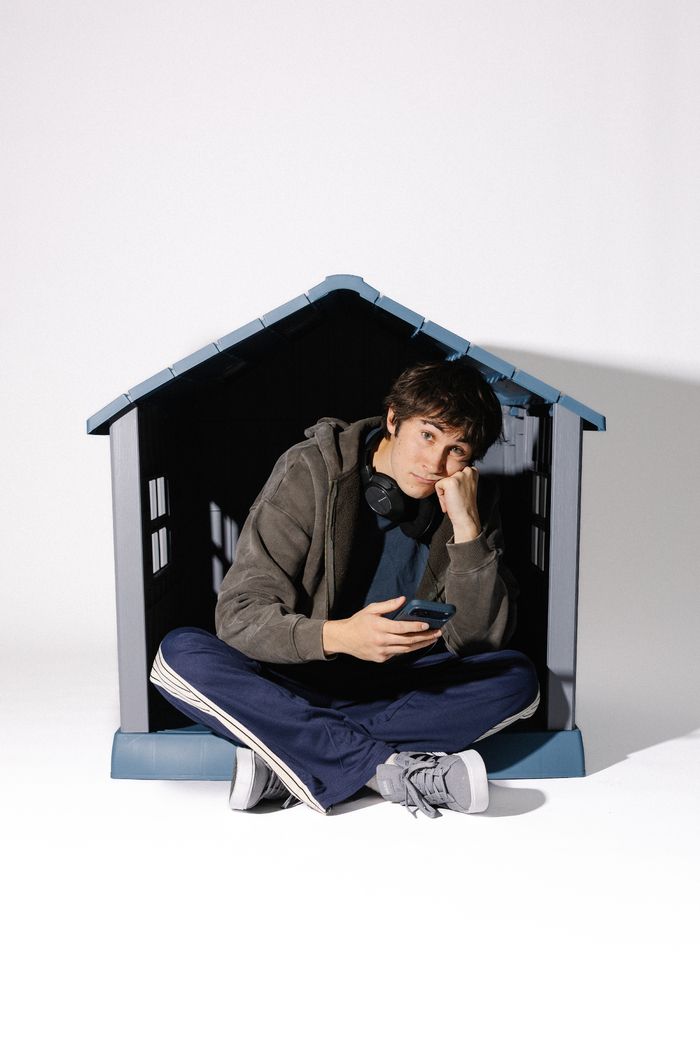 Photos: Meet the Cast of THE UNFRIEND At Asolo Repertory Theatre — photo 1 of 6