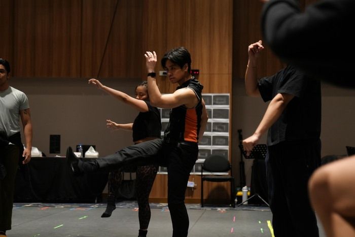 Photos/Video: A CHORUS LINE in Rehearsal in the Philippines — photo 42 of 45