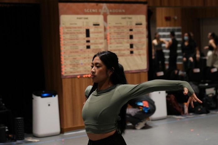 Photos/Video: A CHORUS LINE in Rehearsal in the Philippines — photo 41 of 45