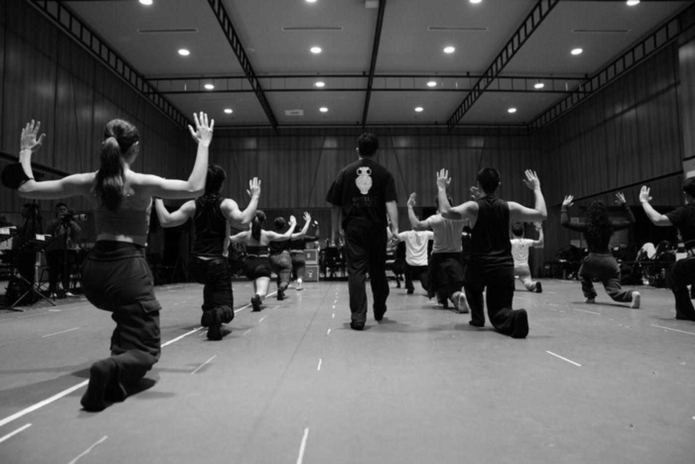 Photos/Video: A CHORUS LINE in Rehearsal in the Philippines  Image