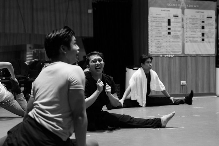 Photos/Video: A CHORUS LINE in Rehearsal in the Philippines — photo 34 of 45