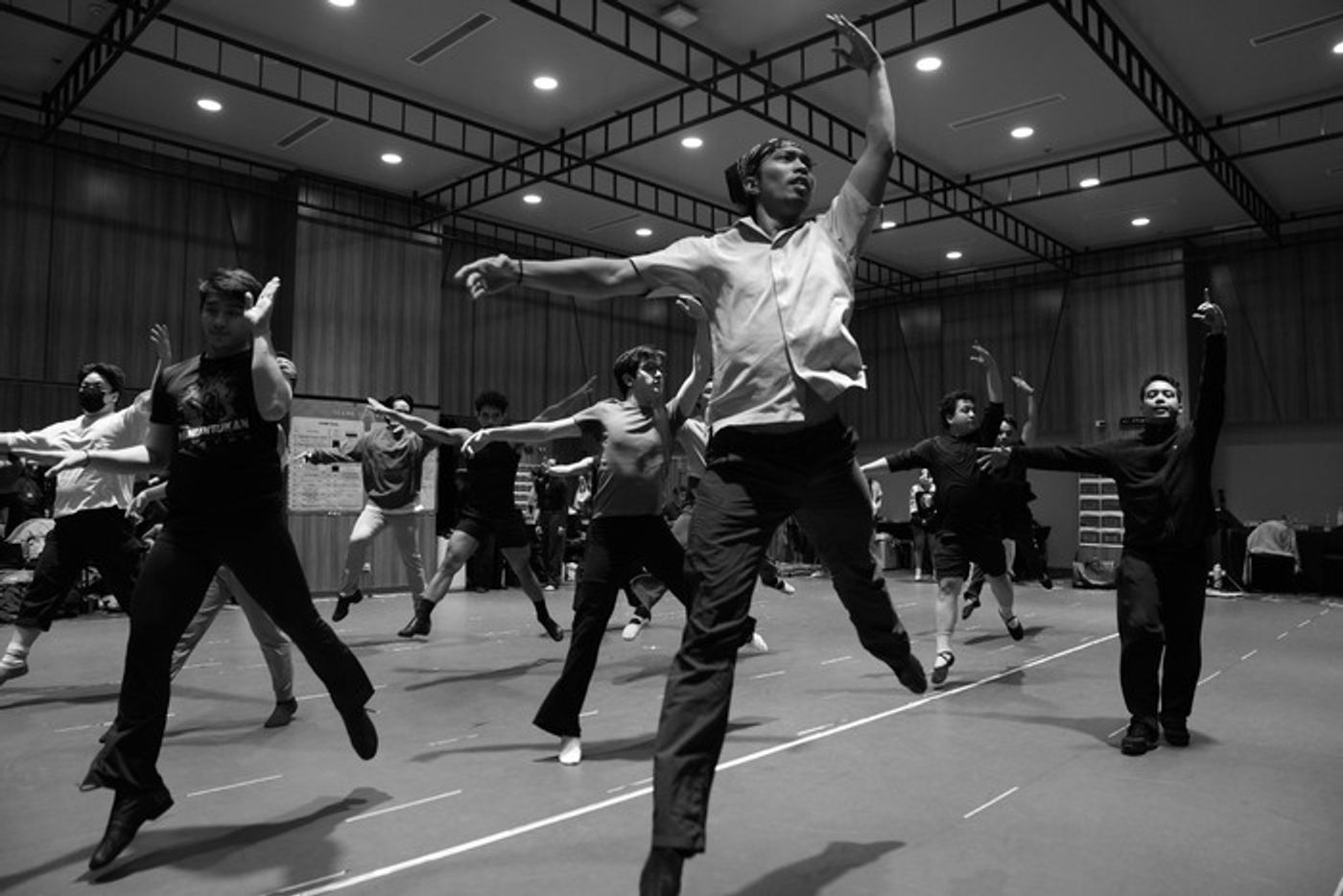 Photos/Video: A CHORUS LINE in Rehearsal in the Philippines  Image
