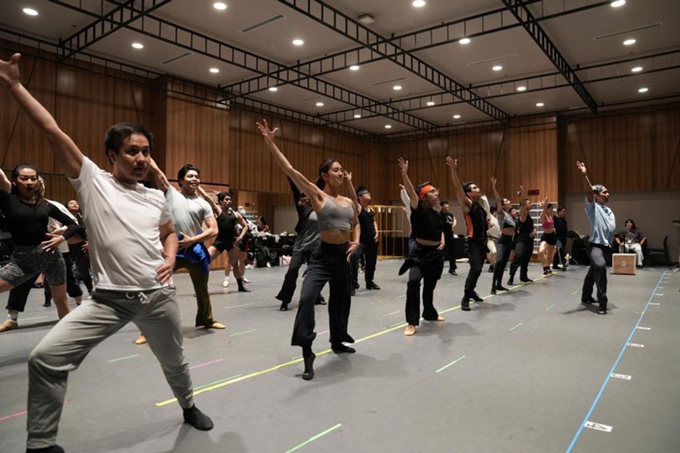 Photos/Video: A CHORUS LINE in Rehearsal in the Philippines  Image