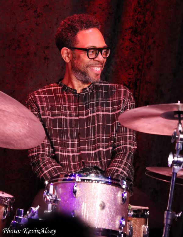 Photos: Natalie Douglas Celebrates 70's Soul At Birdland Jazz Club — photo 9 of 17