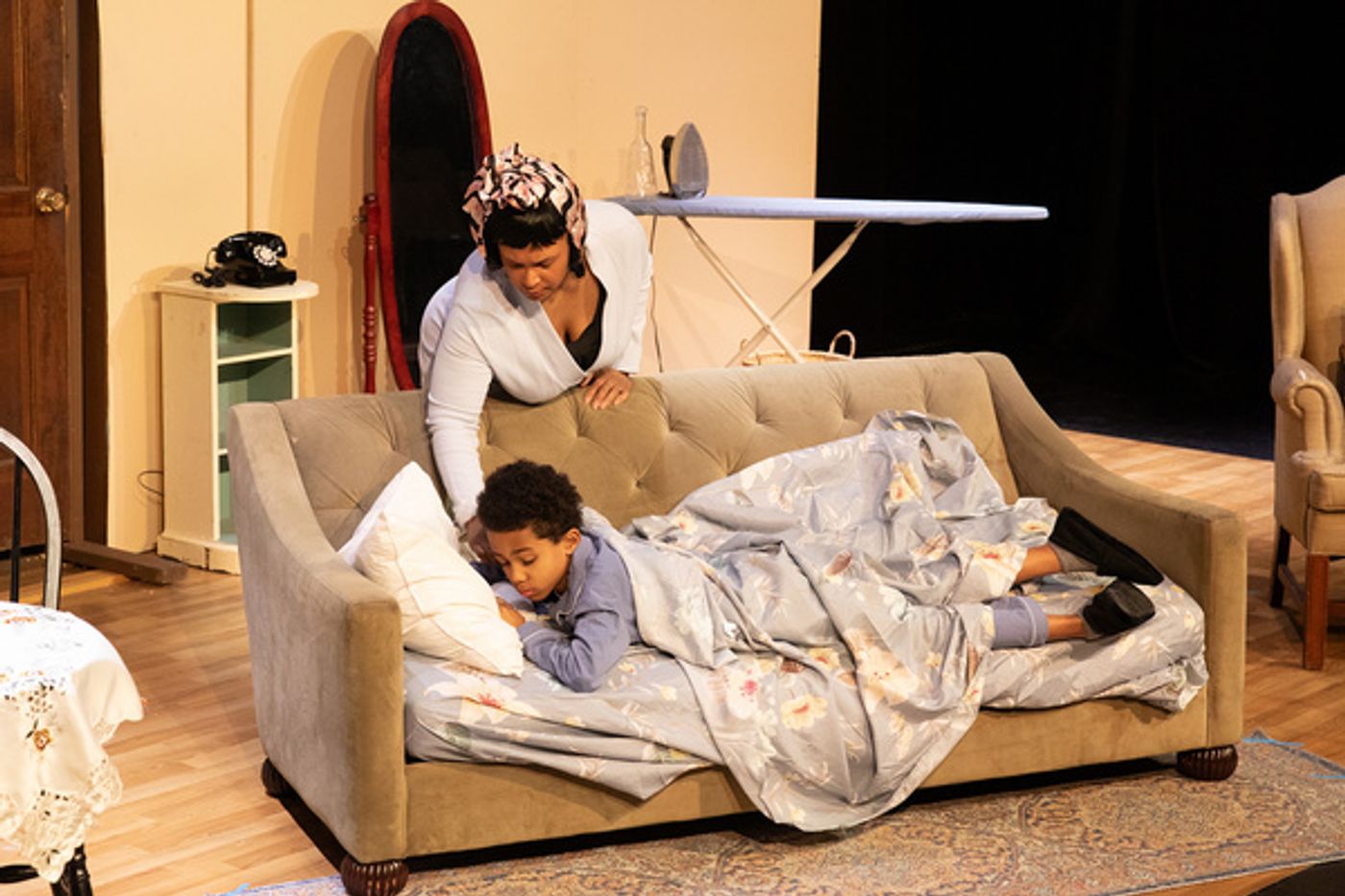 Photos: A RAISIN IN THE SUN at Dunbar Repertory Company  Image