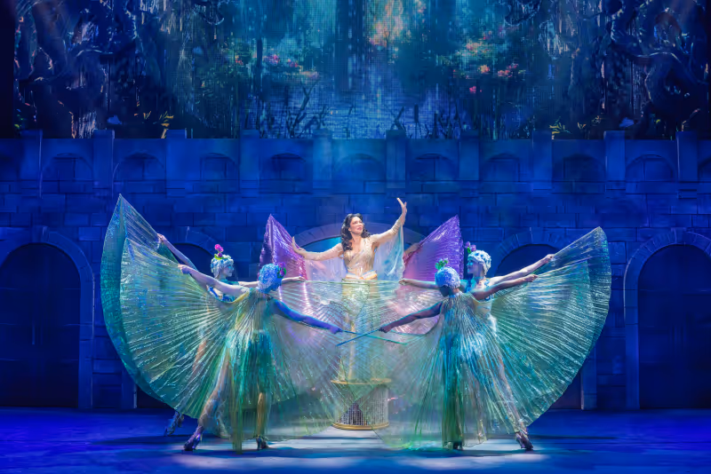 Interview: Amanda Robles Talks Vocals, Comedy, and Touring with SPAMALOT Image