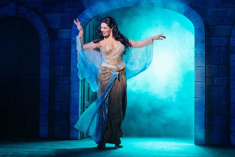 Interview: Amanda Robles Talks Vocals, Comedy, and Touring with SPAMALOT Image