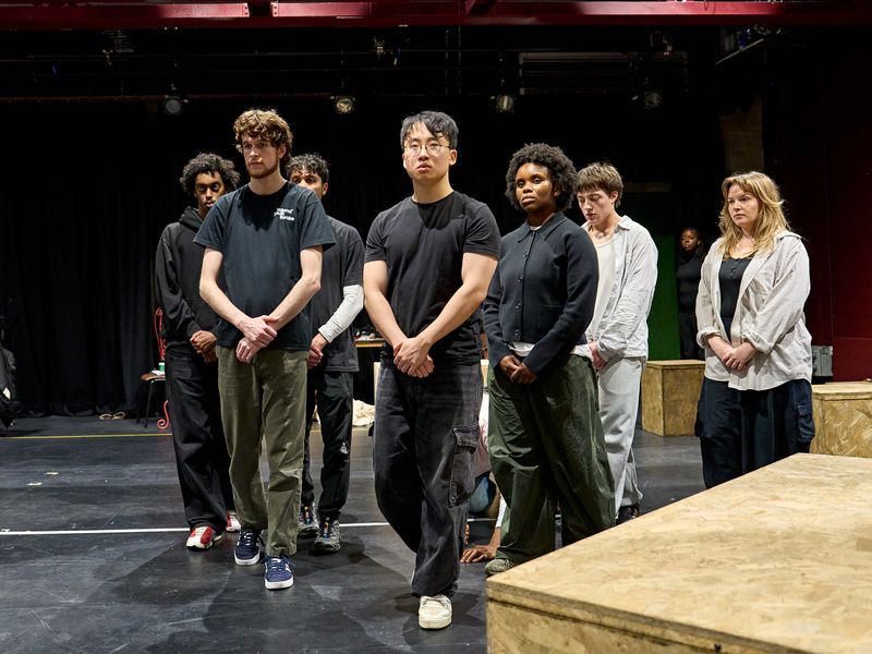 Photos: DRACULA in Rehearsal at the National Youth Theatre — photo 11 of 21