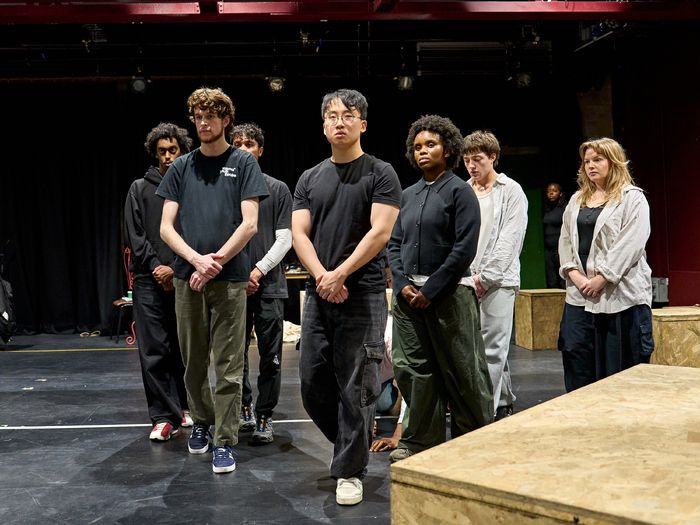 Photos: DRACULA in Rehearsal at the National Youth Theatre — photo 11 of 21