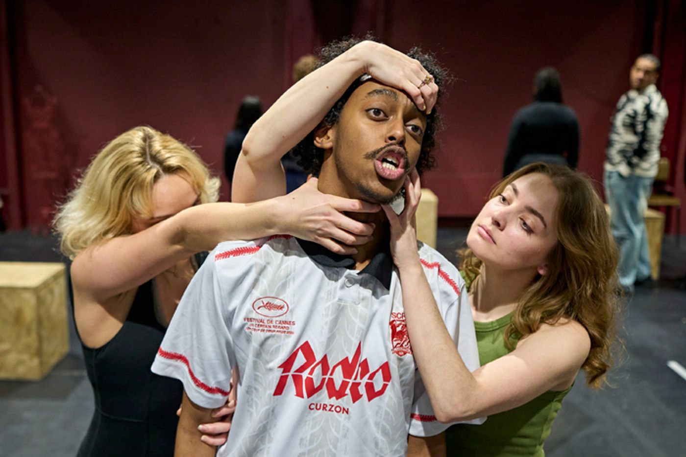 Photos: DRACULA in Rehearsal at the National Youth Theatre  Image
