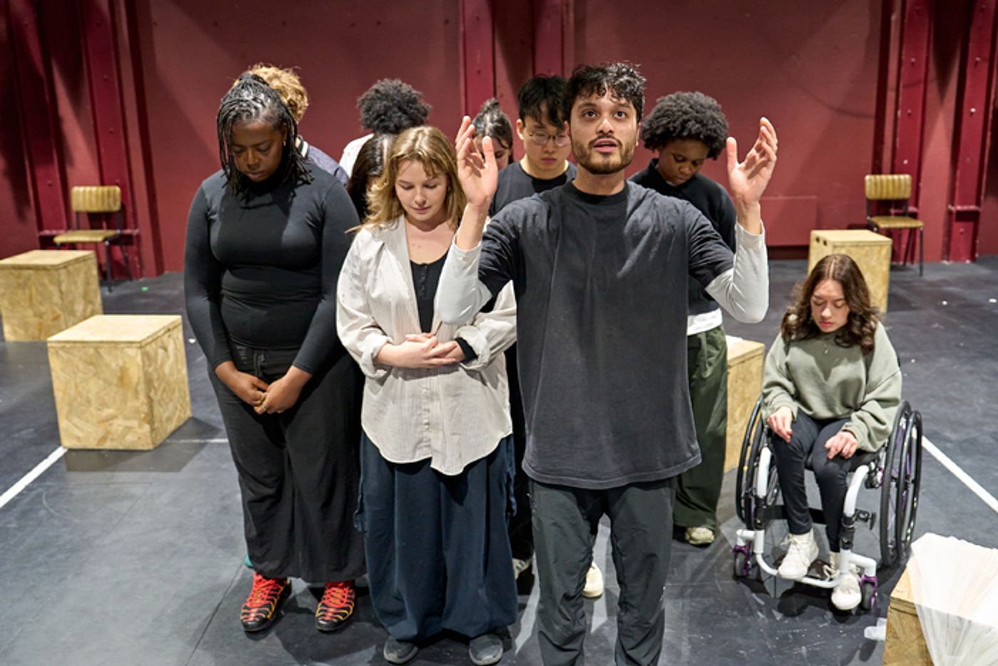 Photos: DRACULA in Rehearsal at the National Youth Theatre  Image