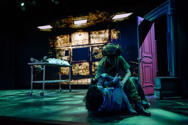 Matt Kontur (Romero) and Tristan Smith (Punxsutawney). Photo