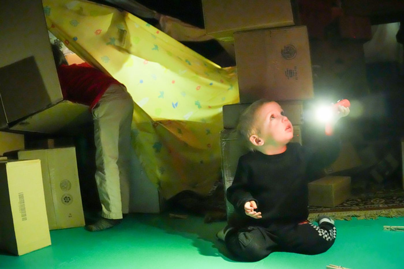 Photos: FORTS! BUILD YOUR OWN ADVENTURE At Children's Theatre Company Photos: FORTS! BUILD YOUR OWN ADVENTURE At Children's Theatre Company Image