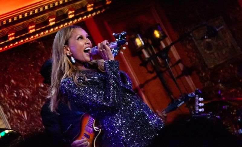 Review: VANESSA WILLIAMS Brings Superstar Energy To 54 Below Image