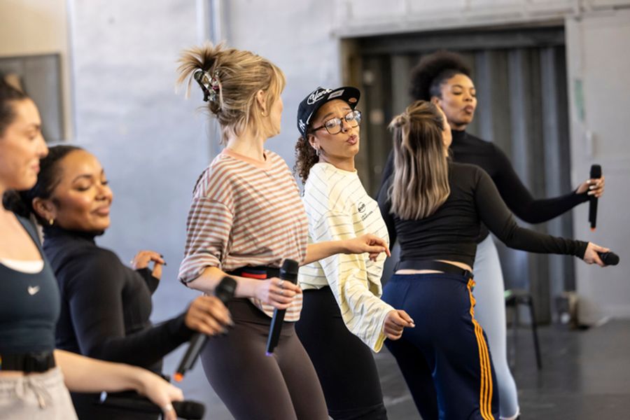 Photos: SIX New West End Queens in Rehearsal Image