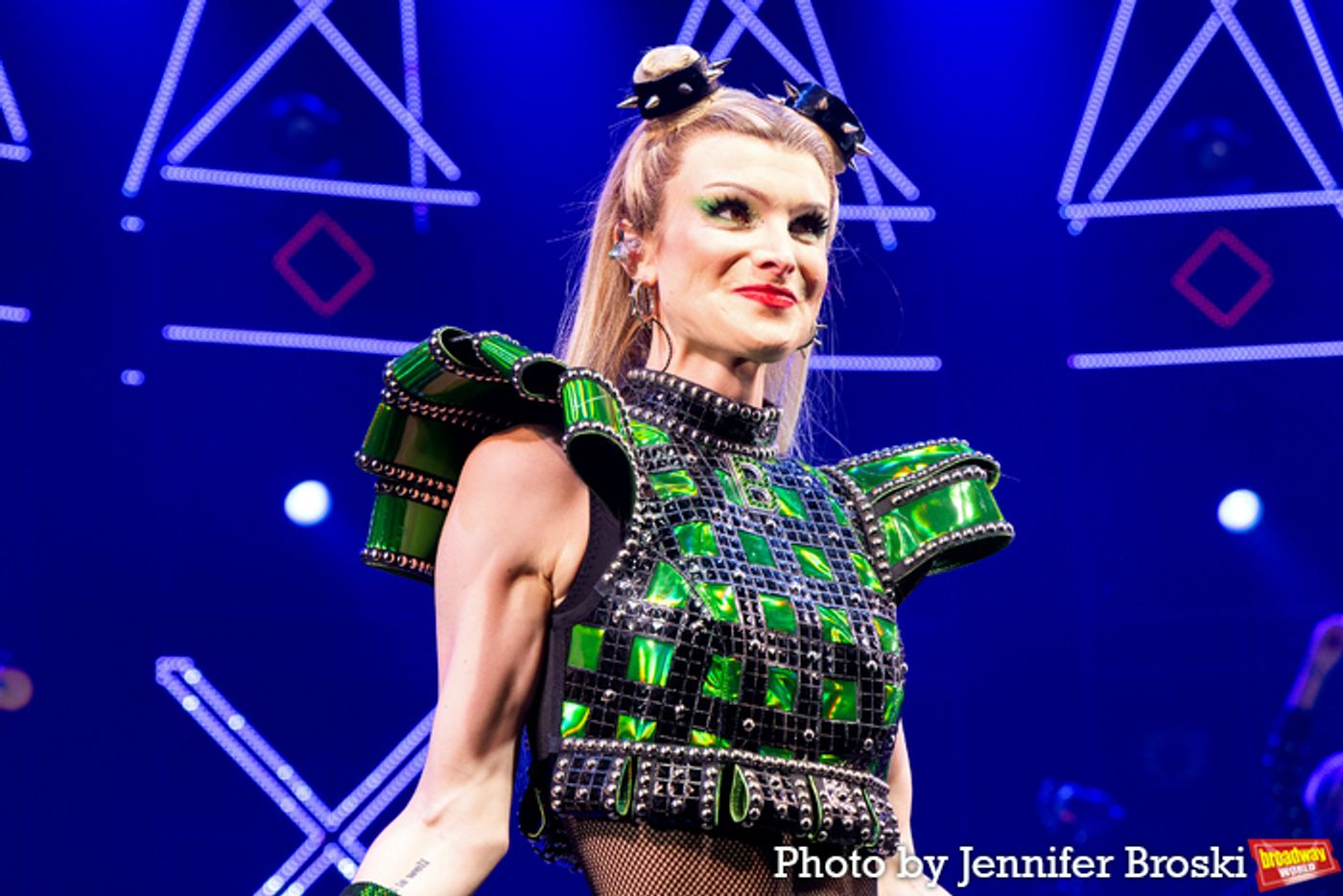 Photos: Dylan Mulvaney, Abigail Barlow, and the New Cast of SIX Take First Bows  Image