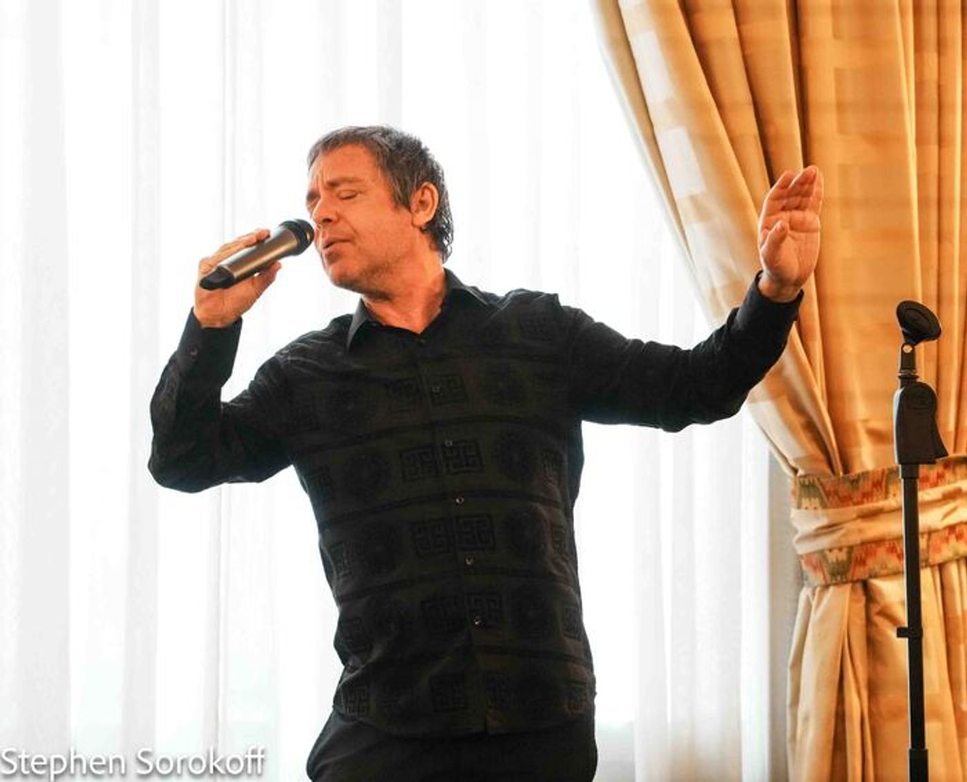 Review: Steven Brinberg & Robert Hofler Make An Excellent Pairing at the Dutch Treat Club  Image