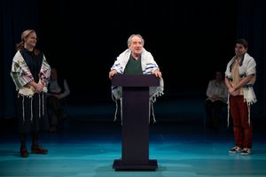 Heidi Armbruster, Peter Maloney, Chip Zien, Caroline Aaron, and Noah Galvin @ BroadwayWorld Heidi Armbruster, Peter Maloney, Chip Zien, Caroline Aaron, and Noah Galvin Photo