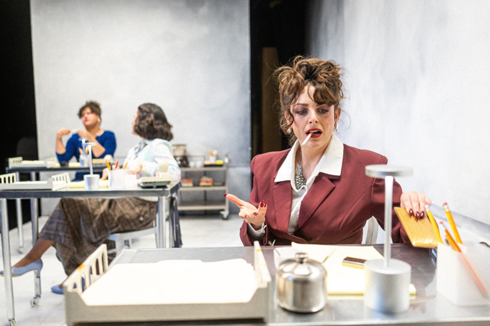 Photos: TOP GIRLS At Raven Theatre — photo 4 of 7