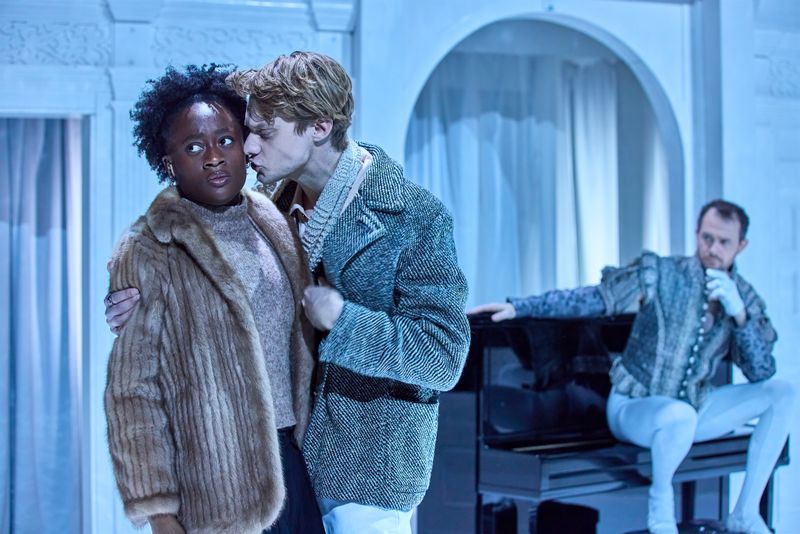 Photos: Headlong's A MIDSUMMER NIGHT'S DREAM at Leeds Playhouse — photo 13 of 22
