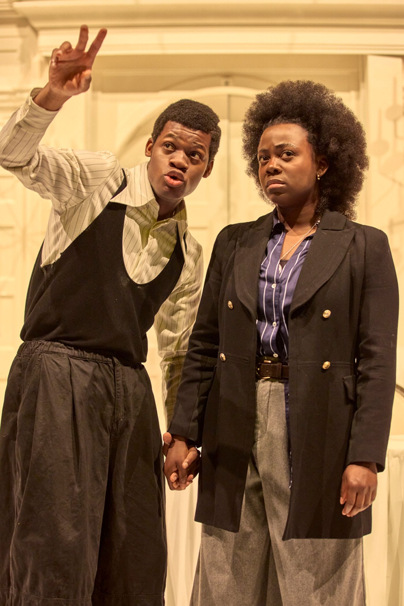 Photos: Headlong's A MIDSUMMER NIGHT'S DREAM at Leeds Playhouse  Image