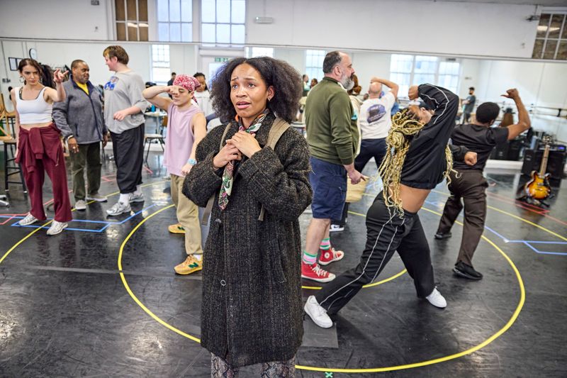 Photos: HADESTOWN New West End Cast in Rehearsal — photo 15 of 16