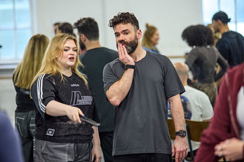 Photos: HADESTOWN New West End Cast in Rehearsal — photo 11 of 16