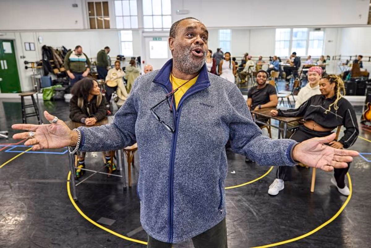 Clive Rowe and cast at 