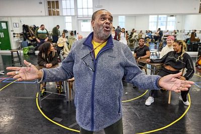Clive Rowe and cast Photo