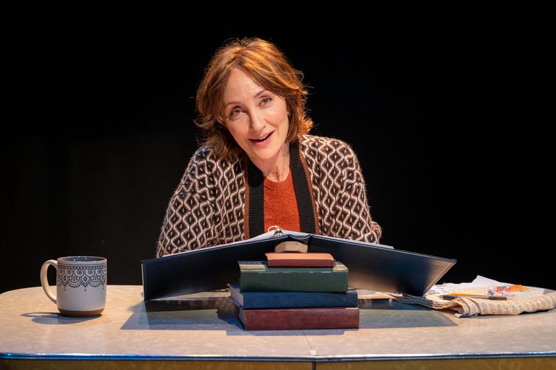 Photos: Carmen Cusack and Gina Torres in PEN PALS — photo 2 of 8