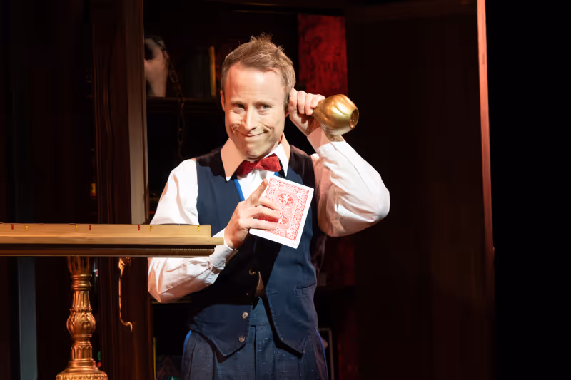Review: NOTHING UP MY SLEEVE at Round House Image
