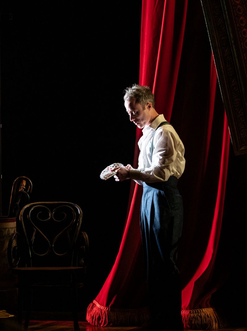 Review: NOTHING UP MY SLEEVE at Round House Image